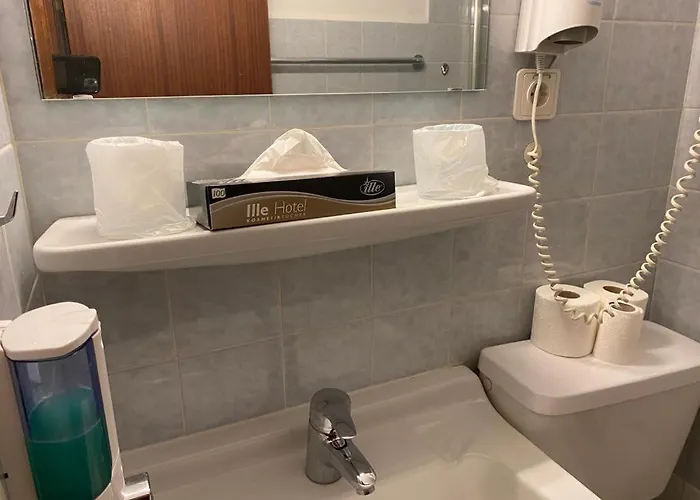 Taverna Roemerkrug מלון הנובר